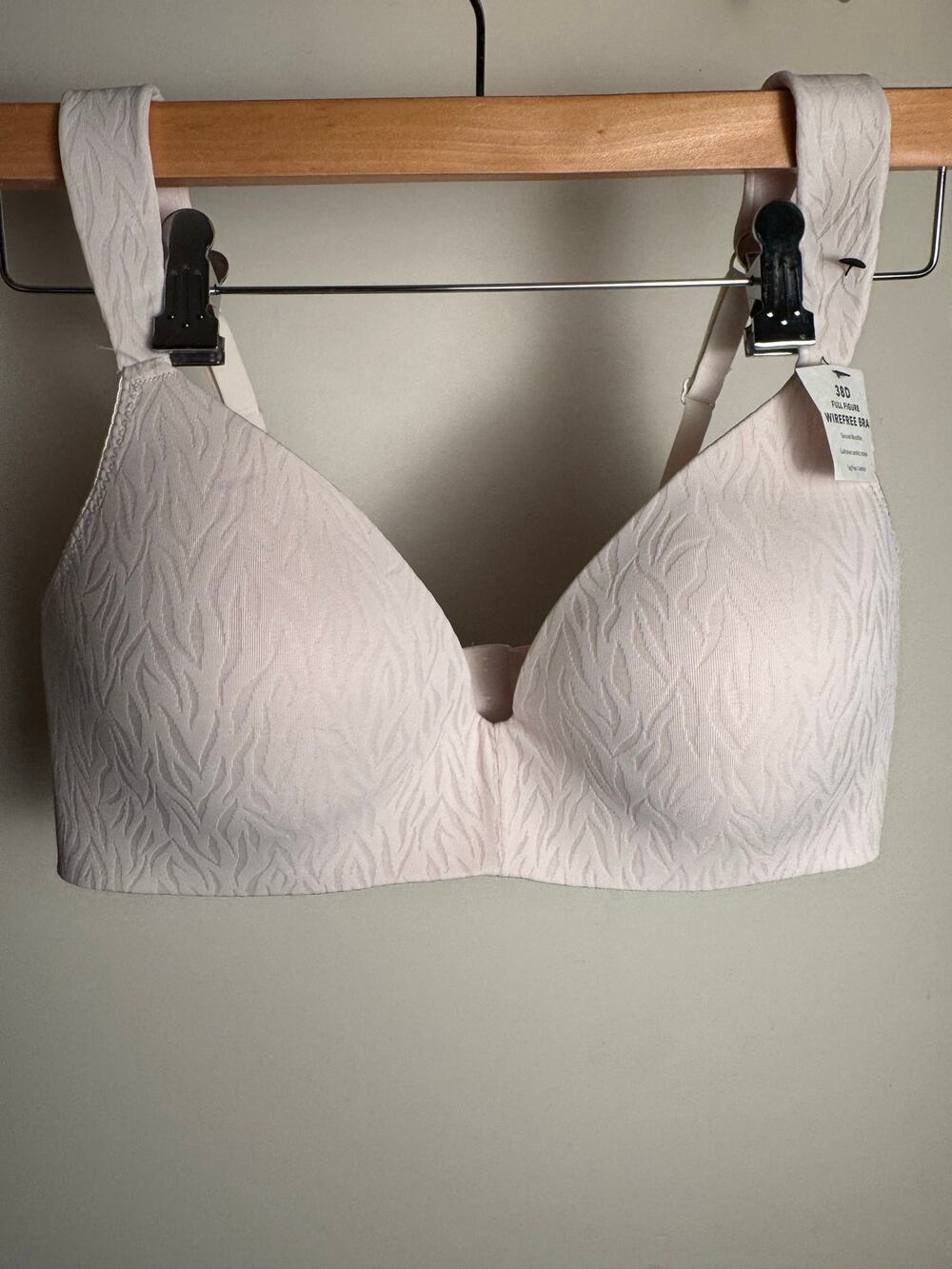 NWT Anne Klein Wire Free Full Figure Bra in Cream Damask